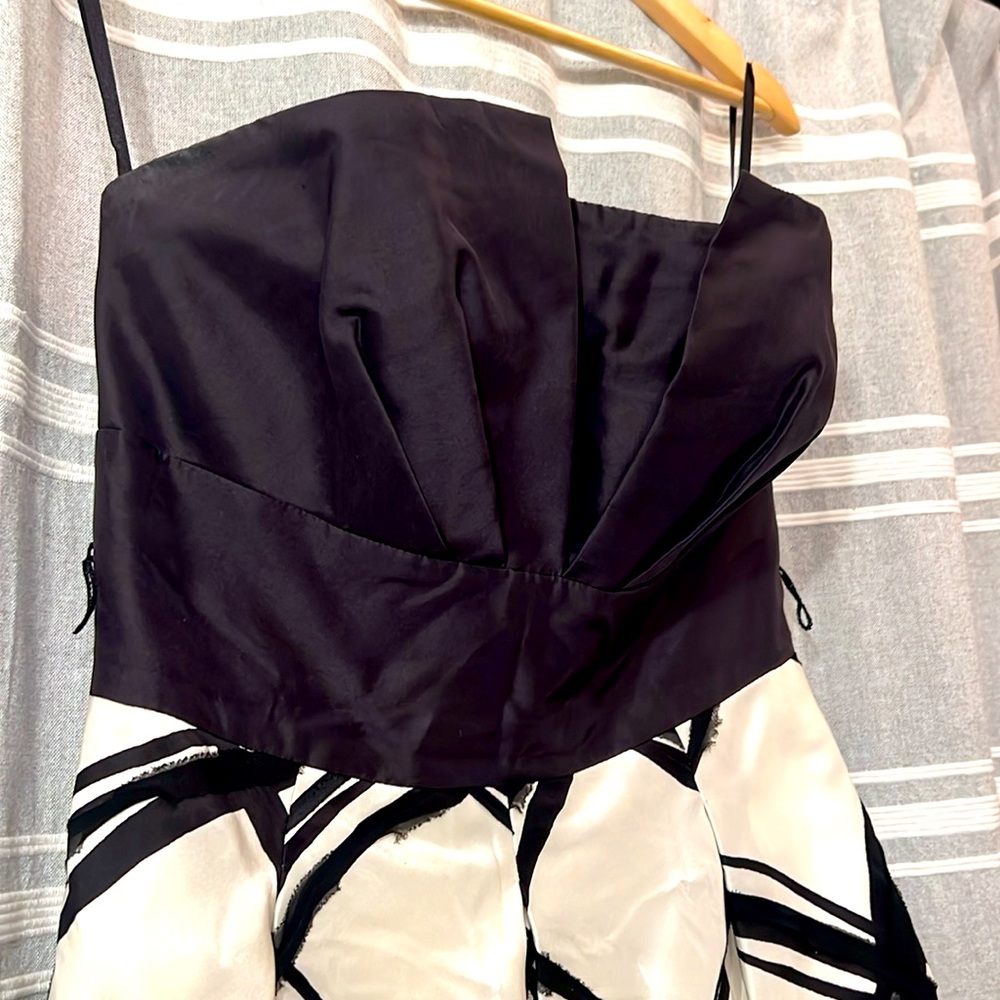 Vintage White House Black Market | Black & White Cocktail Dress | Size 6 - Picture 2 of 6